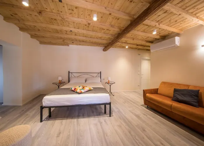 B&B Corte Garibaldi 펠트레