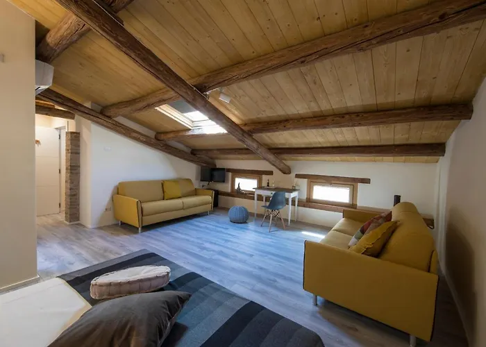 Corte Garibaldi 펠트레