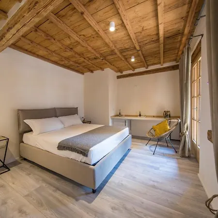 Corte Garibaldi Bed & Breakfast