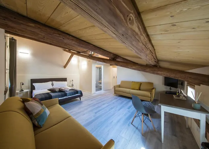 فندق مبيت وإفطار Corte Garibaldi 3*