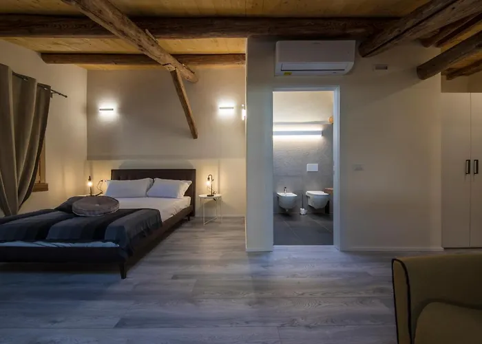 فندق مبيت وإفطار Corte Garibaldi 3*